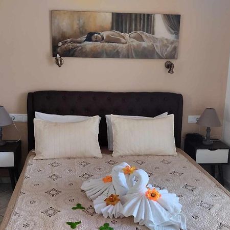 רודאקינון Golden Sun Apartments מראה חיצוני תמונה